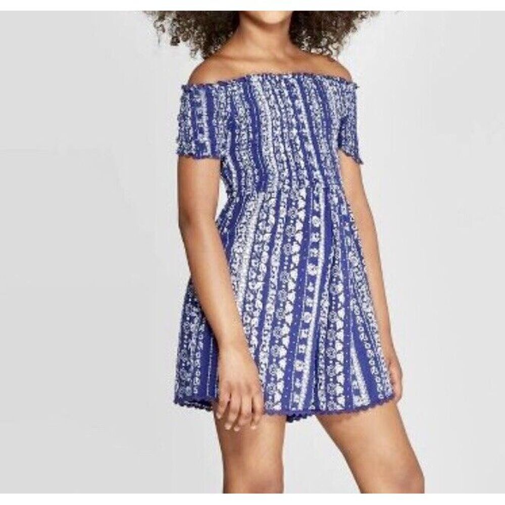 ART CLASS Smocked Off the Shoulder Romper Navy White Bandana Print 6/6X‎ WORN 1X